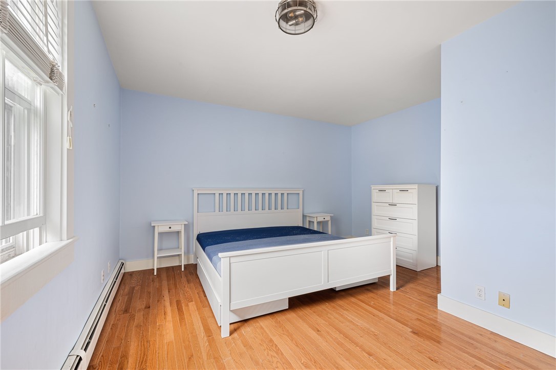 7 Marsh Street Newport, RI 02840 - Photo 17 of 29