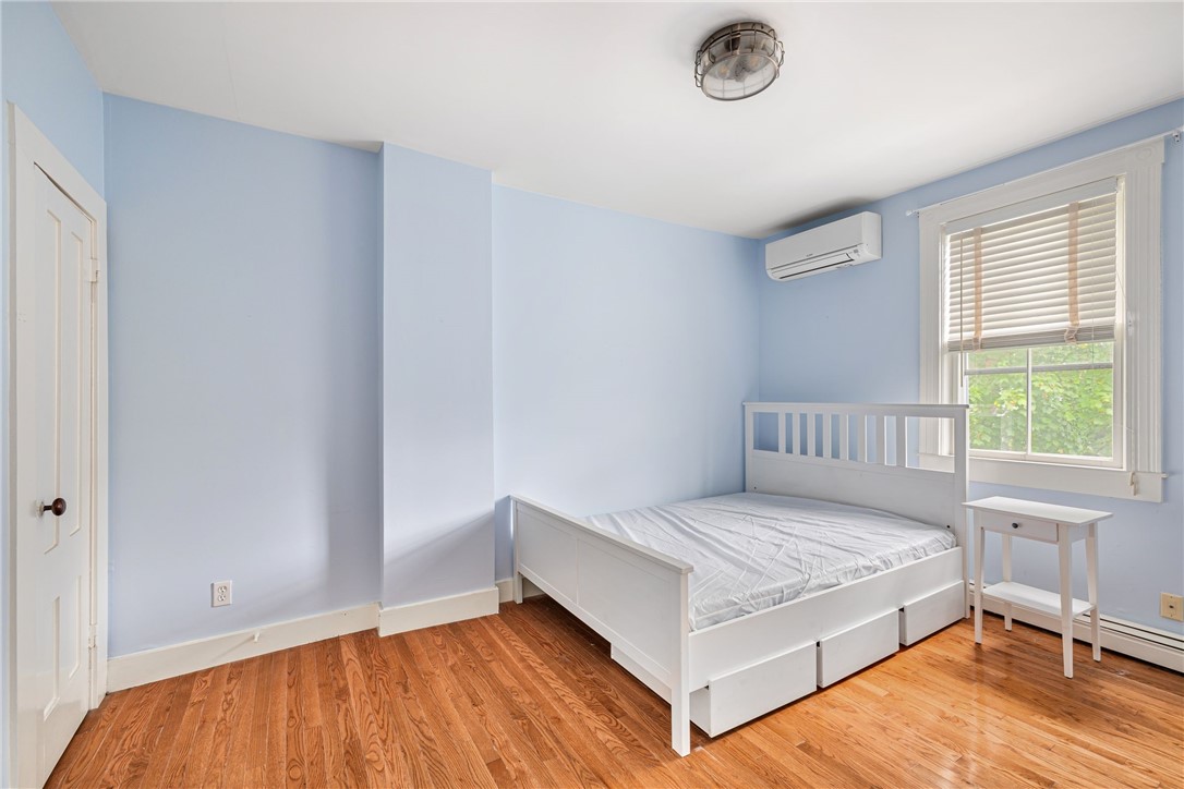 7 Marsh Street Newport, RI 02840 - Photo 20 of 29