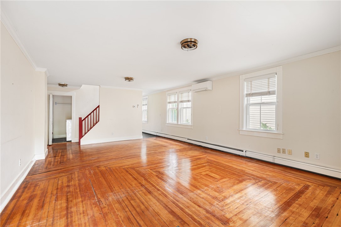 7 Marsh Street Newport, RI 02840 - Photo 2 of 29