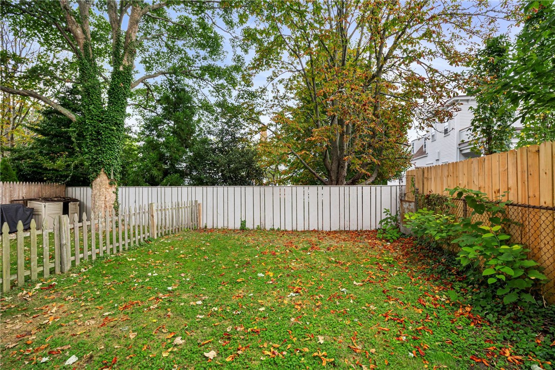 7 Marsh Street Newport, RI 02840 - Photo 27 of 29