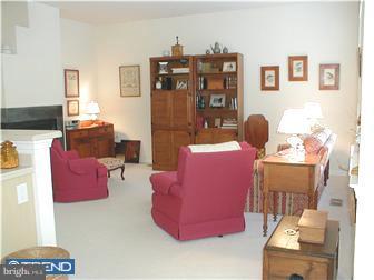 1437 Quaker Ridge West Chester, PA 19380 - Photo 10 of 11 Family Room