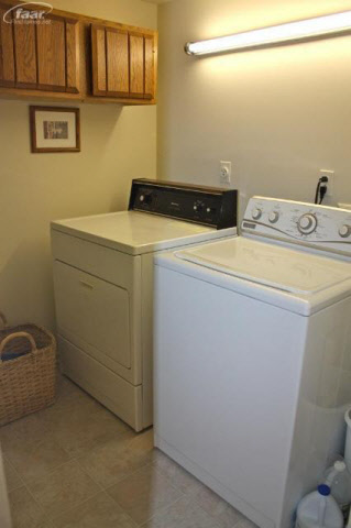 442 Deland Road Flushing, MI 48433 - Photo 10 of 11 20153256-9.JPG