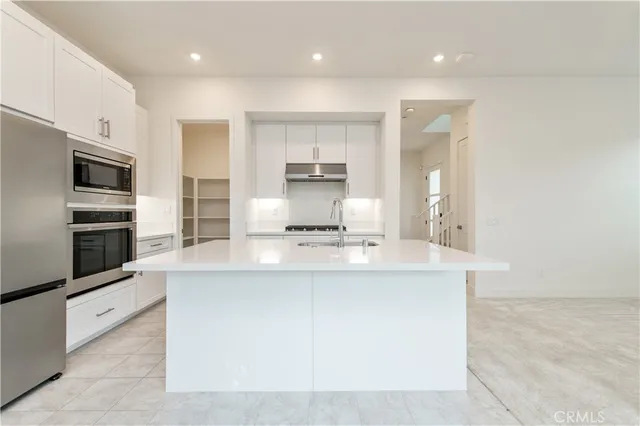 $5,200 | 31983 Paseo Bridal, San Juan Capistrano, CA 92675