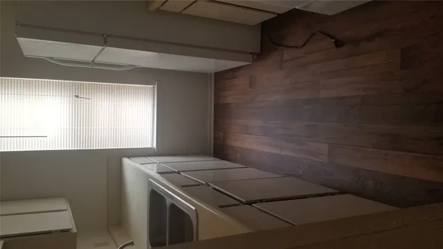 $500 | 1107 Whitney Pl Drive, Whitney, TX 76692