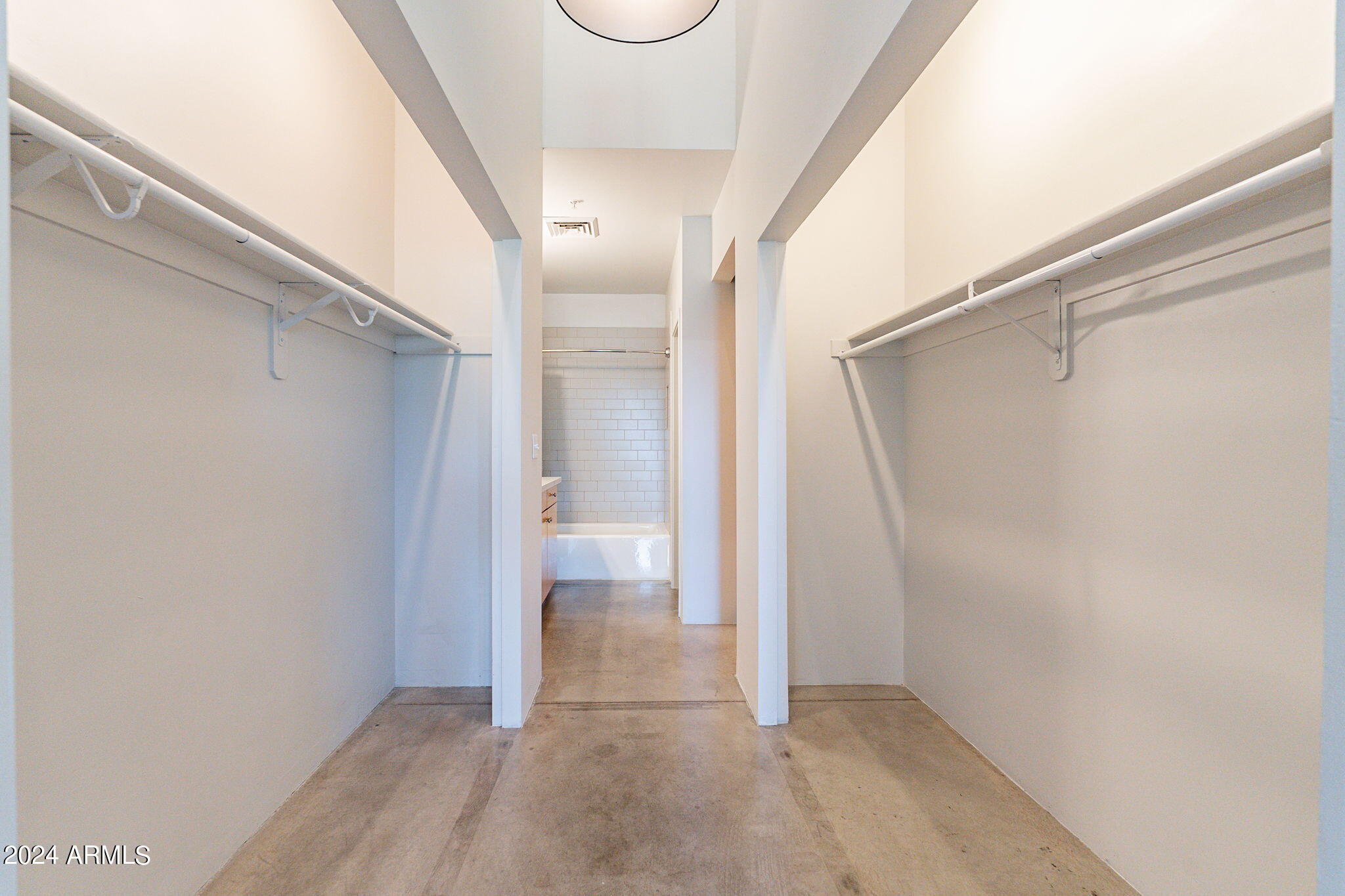 914 East Osborn Road, Unit 416 Phoenix, AZ 85014 - Photo 29 of 44 a view of an empty room