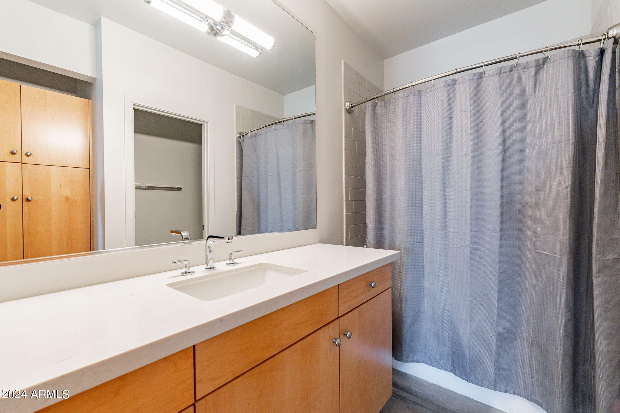 914 East Osborn Road, Unit 416 Phoenix, AZ 85014 - Photo 31 of 44 29-web-or-mls-Osborn-30