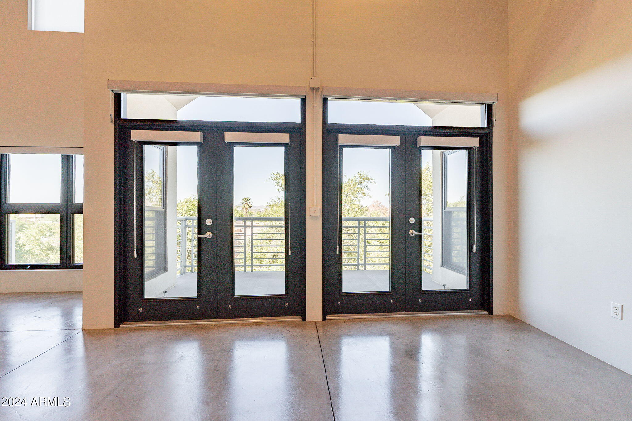 914 East Osborn Road, Unit 416 Phoenix, AZ 85014 - Photo 10 of 44 11-web-or-mls-Osborn-12