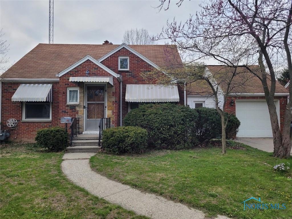 1716 Gilbert Road Toledo, OH 43614 - Photo 1 of 33 Gallery Image 1