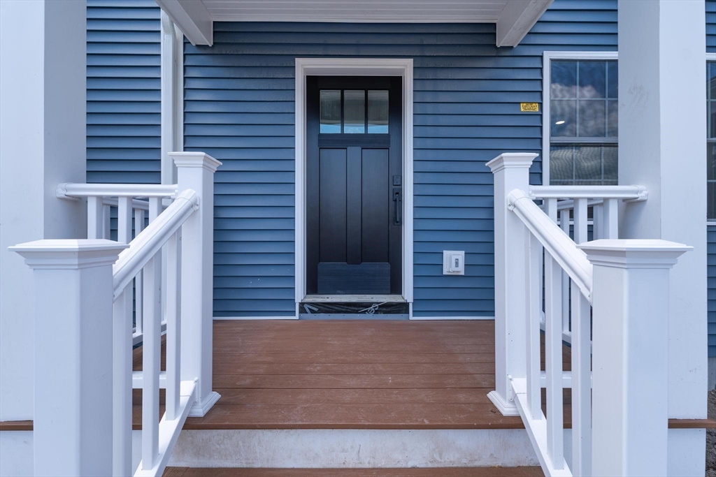 364 High Street Fall River, MA 02720 - Photo 3 of 34