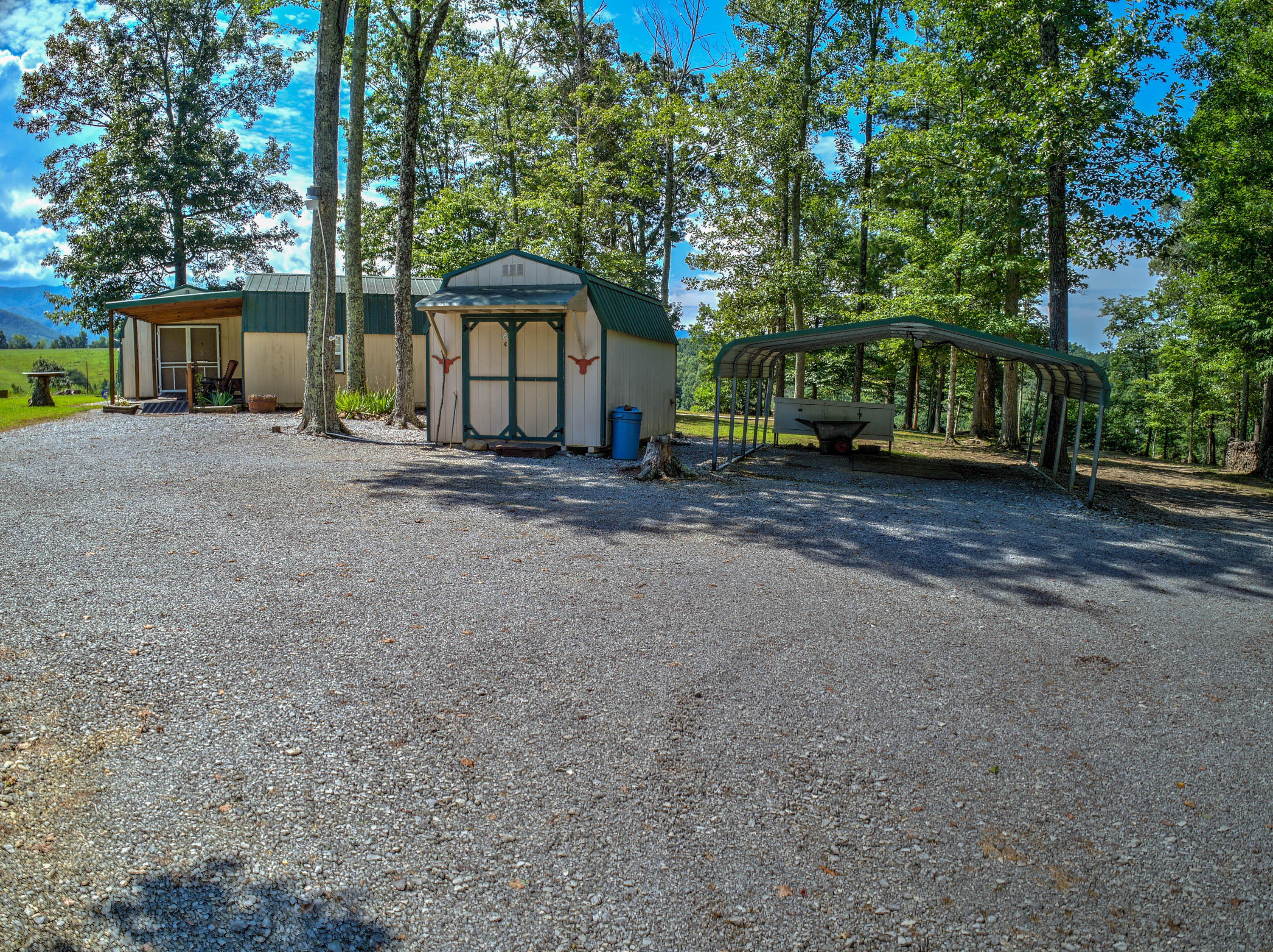 875 Frank Roberts Road Afton, TN 37616 - Photo 26 of 35 875 Frank Roberts Rd-36