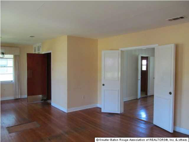 2035 Kleinert Avenue Baton Rouge, LA 70806 - Photo 5 of 11 Gallery Image 5