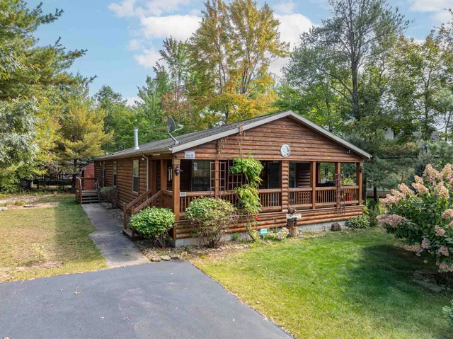 $354,500 | 252 Dogwood Lane, Wisconsin Dells, WI 53965