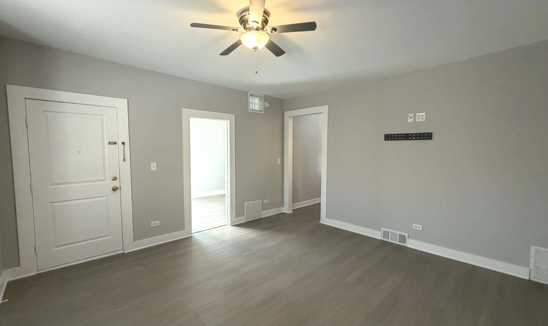 2324 Clarence Avenue, Unit 2 Berwyn, IL 60402 - Photo 2 of 13