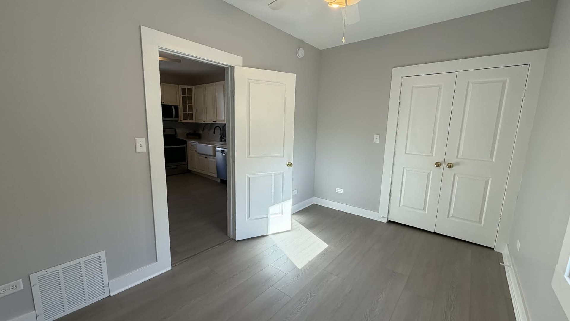 2324 Clarence Avenue, Unit 2 Berwyn, IL 60402 - Photo 10 of 13