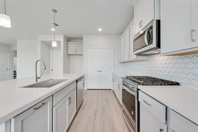 $363,590 | 808 Hayes Court, Crowley, TX 76036