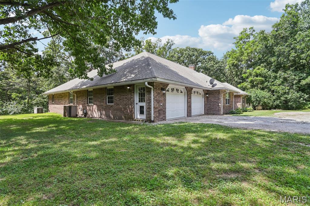 31470 East Bartlett Road Brighton, IL 62012 - Photo 43 of 52