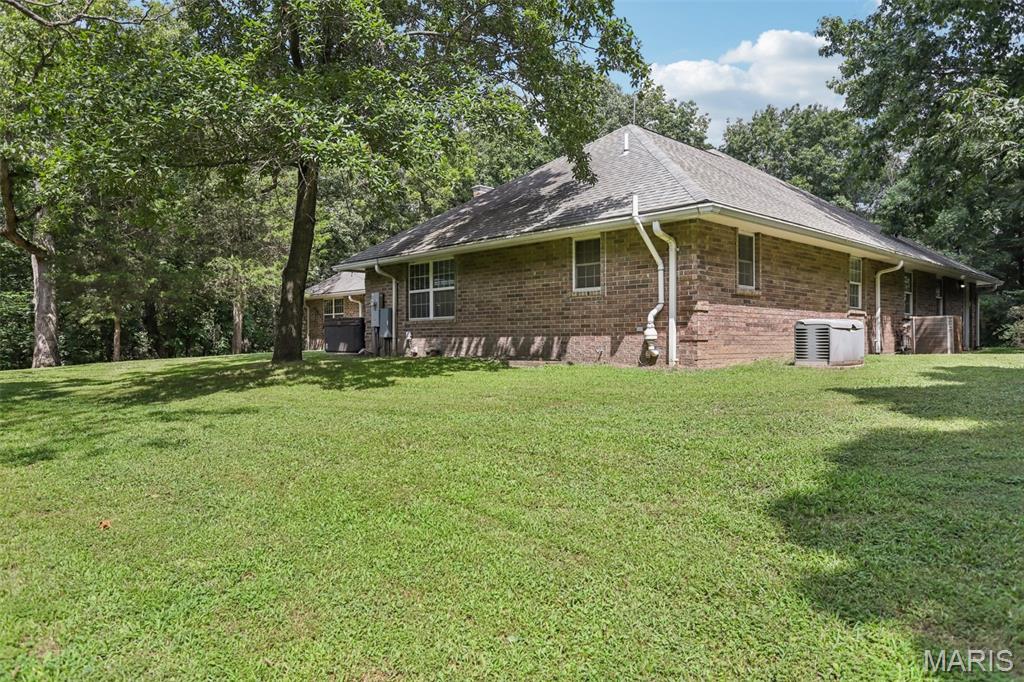 31470 East Bartlett Road Brighton, IL 62012 - Photo 45 of 52