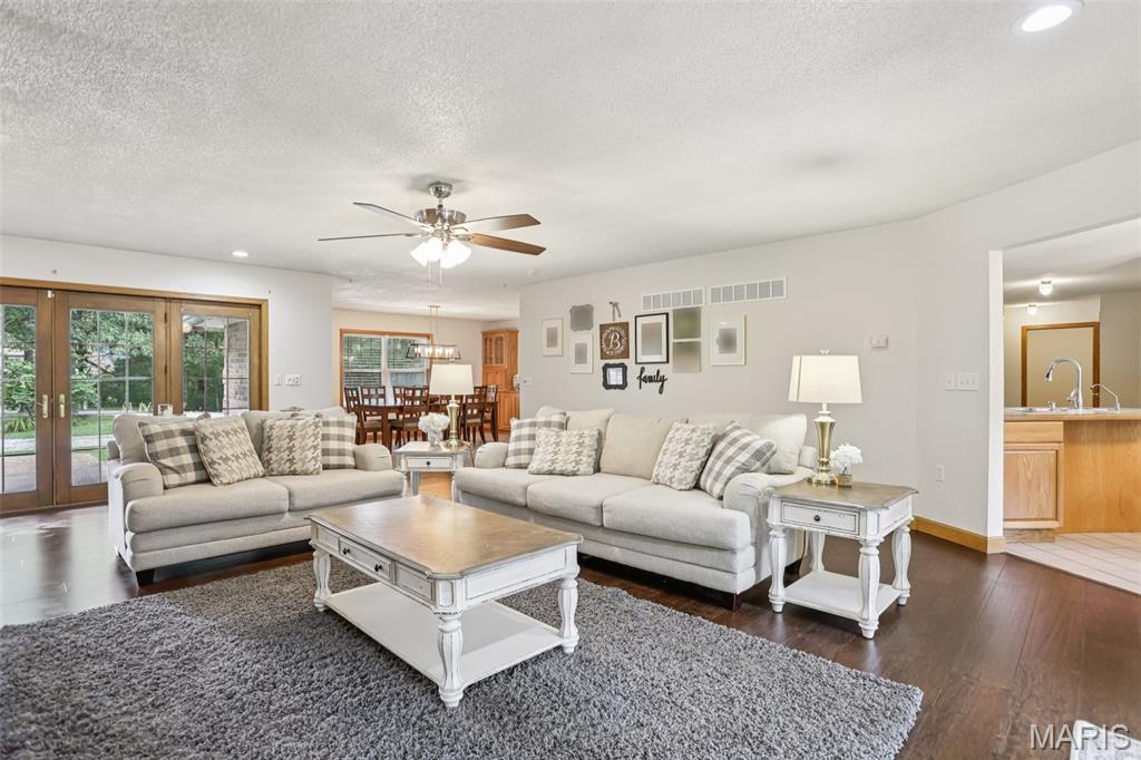 31470 East Bartlett Road Brighton, IL 62012 - Photo 10 of 52