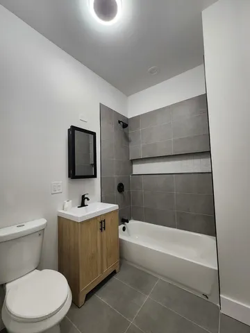 $2,600 | 2345 West 23rd Street, Unit 1, Chicago, IL 60608