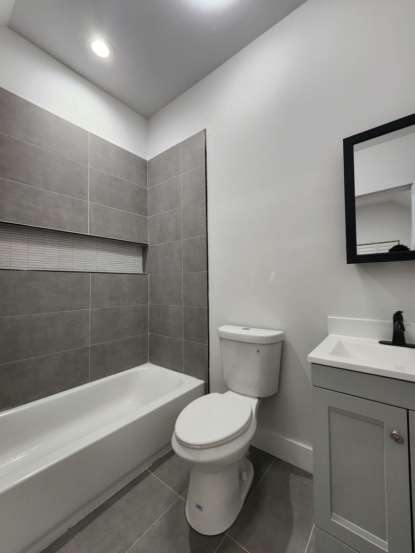 2345 West 23rd Street, Unit 1 Chicago, IL 60608 - Photo 10 of 12