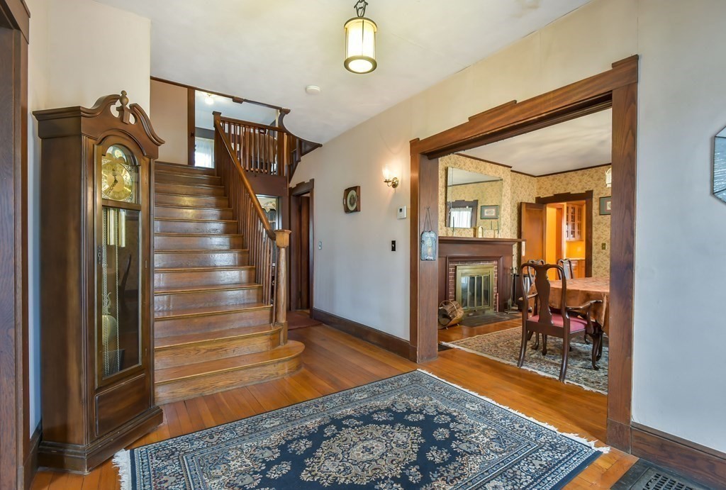33 Arlington Road Woburn, MA 01801 - Photo 6 of 32 Gallery Image 6