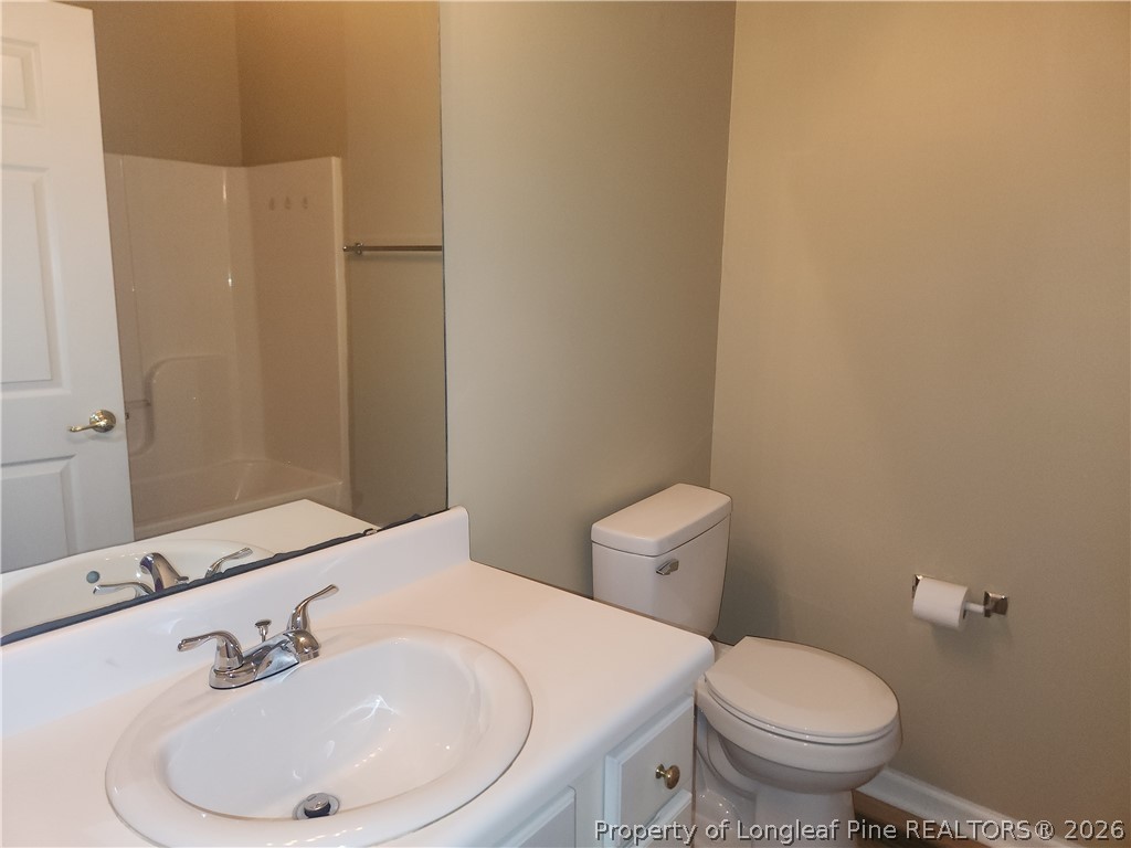 532-2 Lionshead Road Fayetteville, NC 28311 - Photo 7 of 13 Full hall bathroom