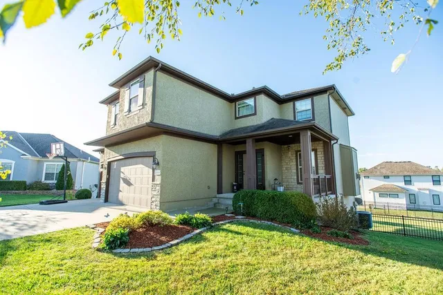 $460,000 | 1814 Cayhill Court, Warrensburg, MO 64093