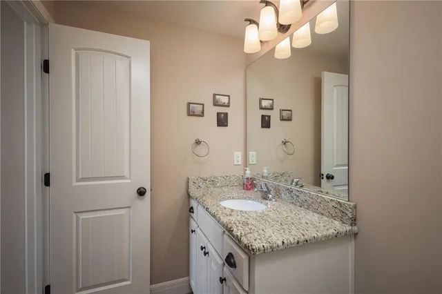 $460,000 | 1814 Cayhill Court, Warrensburg, MO 64093