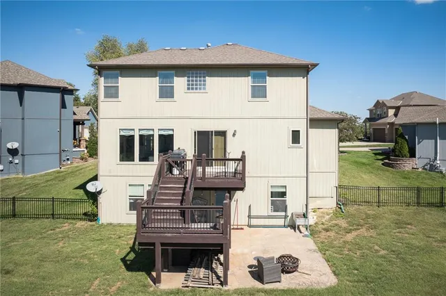 $460,000 | 1814 Cayhill Court, Warrensburg, MO 64093