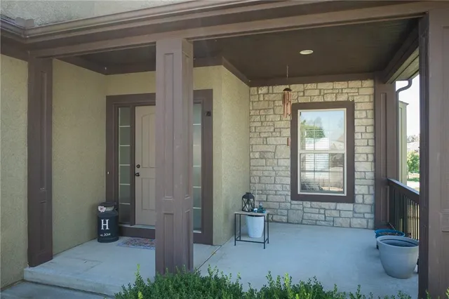 $460,000 | 1814 Cayhill Court, Warrensburg, MO 64093