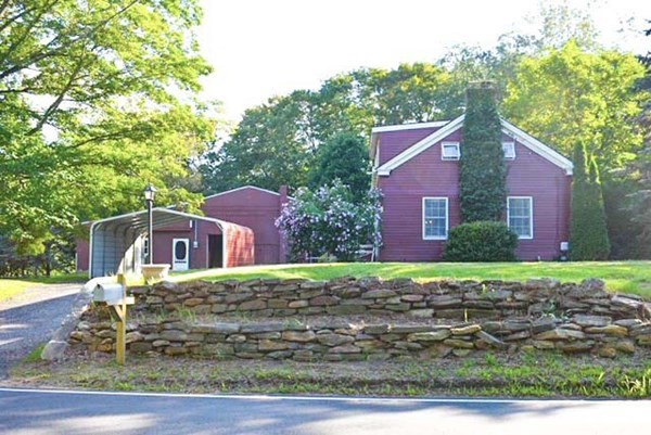 24 Southbridge Rd Extension Brimfield, MA 01010 - Photo 2 of 37