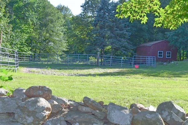 24 Southbridge Rd Extension Brimfield, MA 01010 - Photo 10 of 37