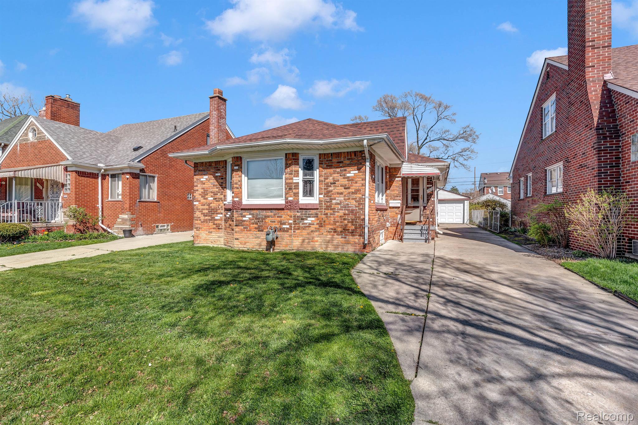 7636 Miller Road Dearborn, MI 48126 - Photo 4 of 31 Gallery Image 4