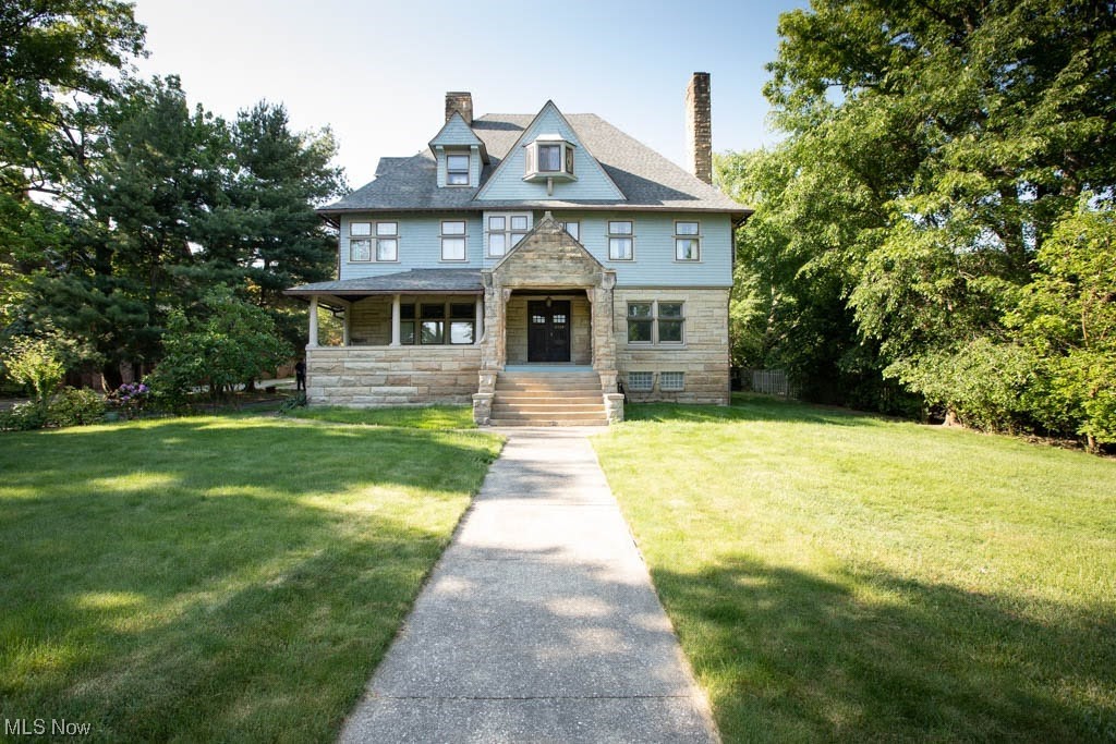 2728 Edgehill Road Cleveland, OH 44106 - Photo 1 of 35 An exquisite turn-of-the-century home in the heart of Cleveland Heights