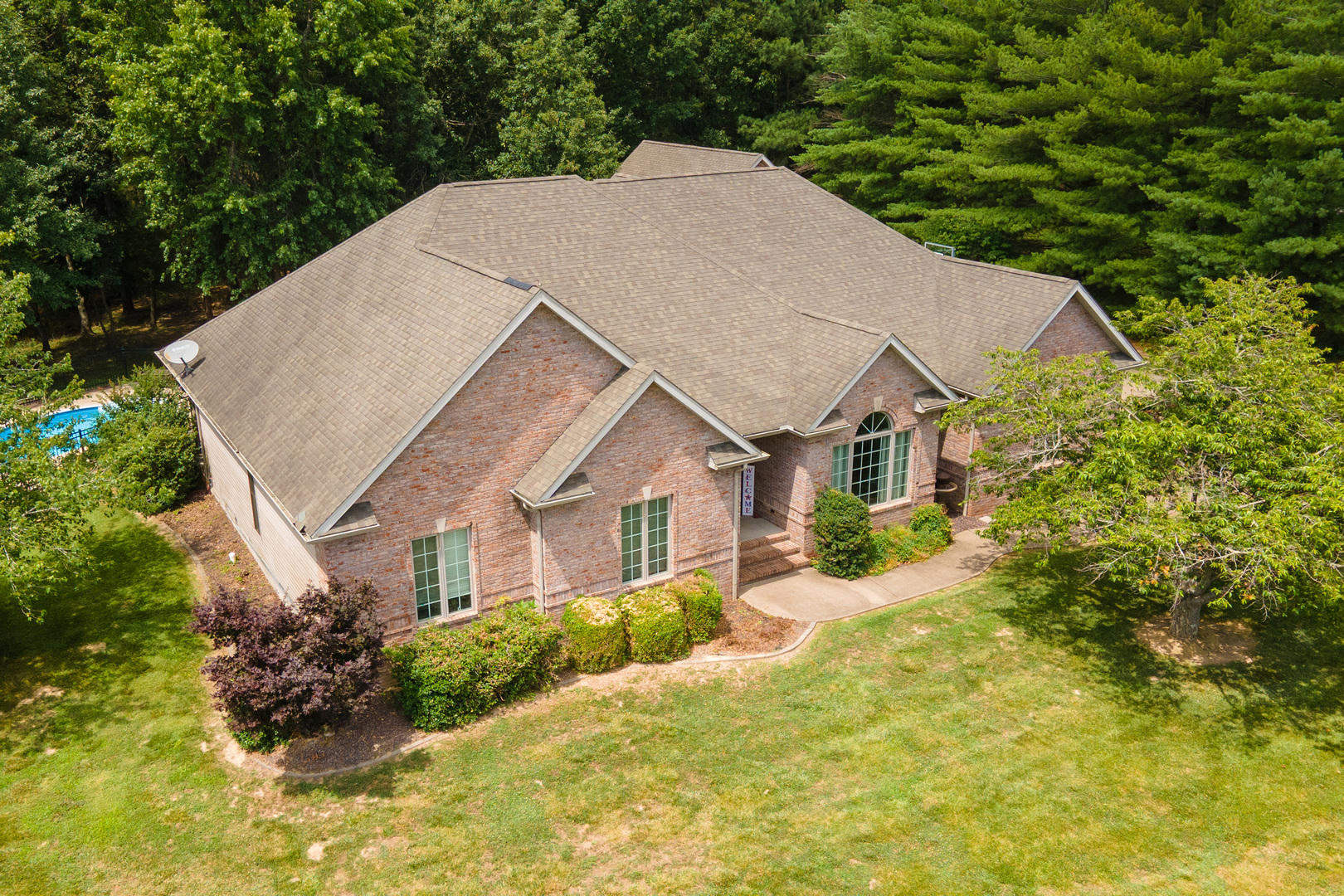 27 Deer Run Herrin, IL 62948 - Photo 1 of 54