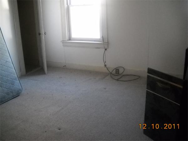 22 Robinson Street Webster, MA 01570 - Photo 12 of 20