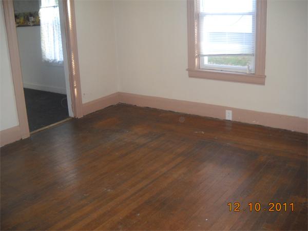 22 Robinson Street Webster, MA 01570 - Photo 2 of 20