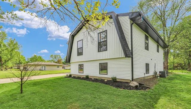 $375,000 | 1801 Cindy Lynn Street, Urbana, IL 61802