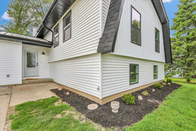 $375,000 | 1801 Cindy Lynn Street, Urbana, IL 61802
