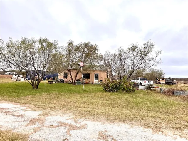 $315,000 | 869 State Highway 171, Hubbard, TX 76648