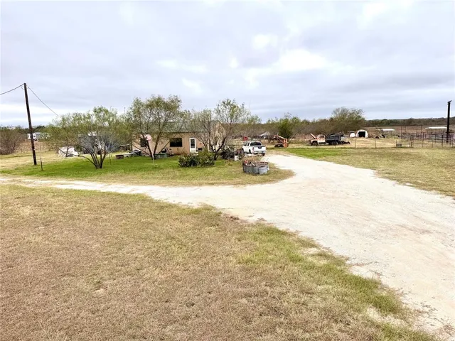 $315,000 | 869 State Highway 171, Hubbard, TX 76648