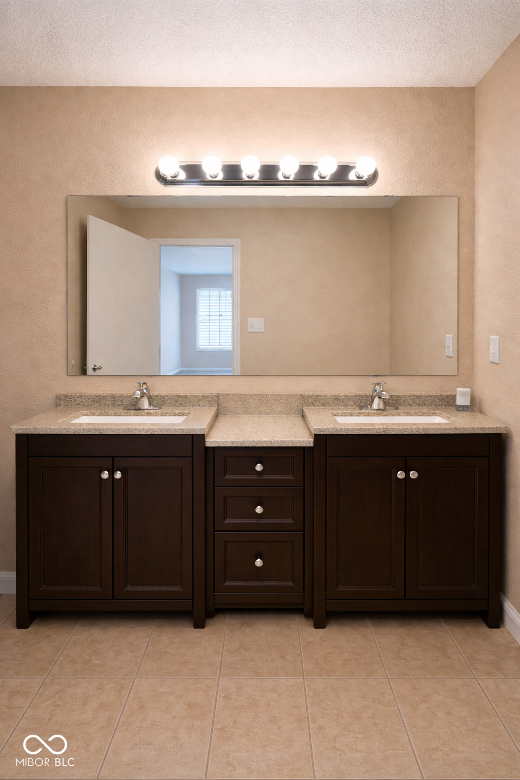 12877 Courage Crossing Fishers, IN 46037 - Photo 18 of 26