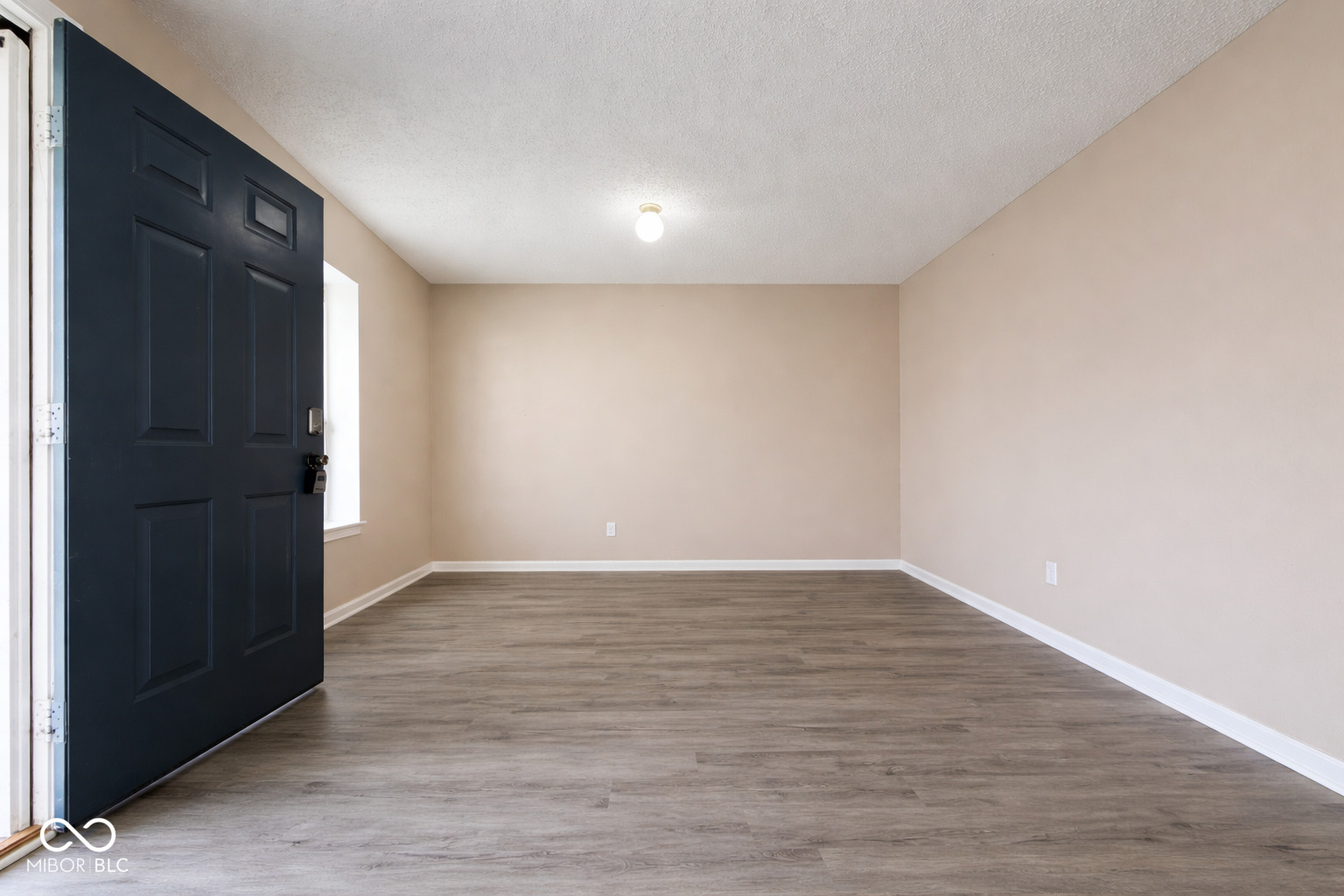 12877 Courage Crossing Fishers, IN 46037 - Photo 3 of 26