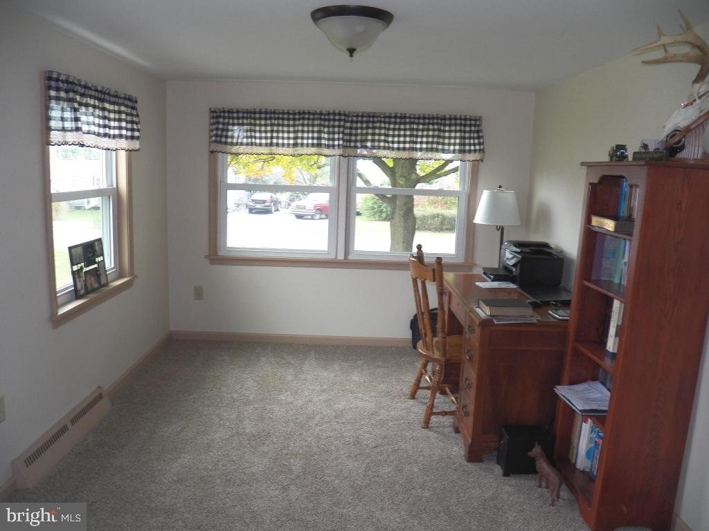 86 Deep Run Road Myerstown, PA 17067 - Photo 5 of 11 Gallery Image 5