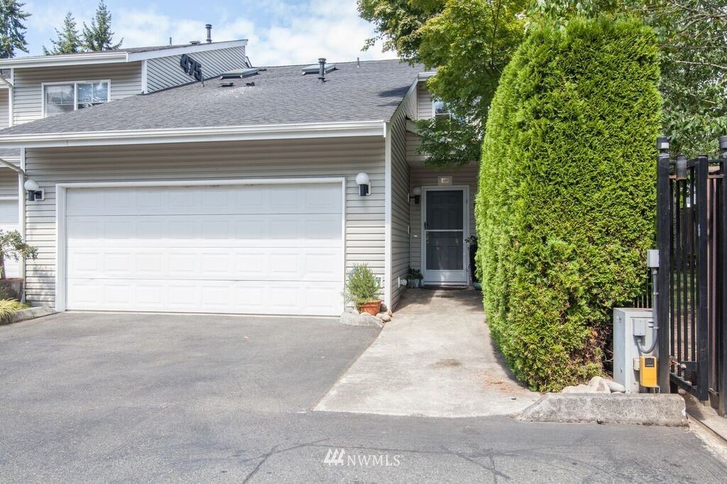475 Queen Avenue Northeast, Unit 101 Renton, WA 98056 - Photo 1 of 22 Gallery Image 1