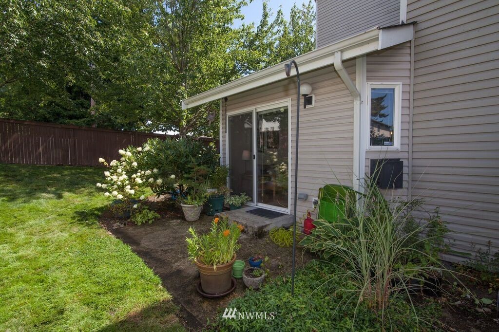475 Queen Avenue Northeast, Unit 101 Renton, WA 98056 - Photo 11 of 22 Gallery Image 11