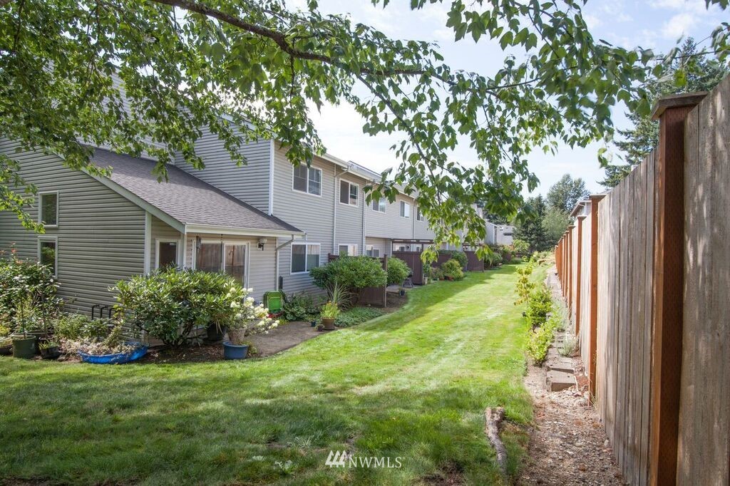 475 Queen Avenue Northeast, Unit 101 Renton, WA 98056 - Photo 12 of 22 Gallery Image 12