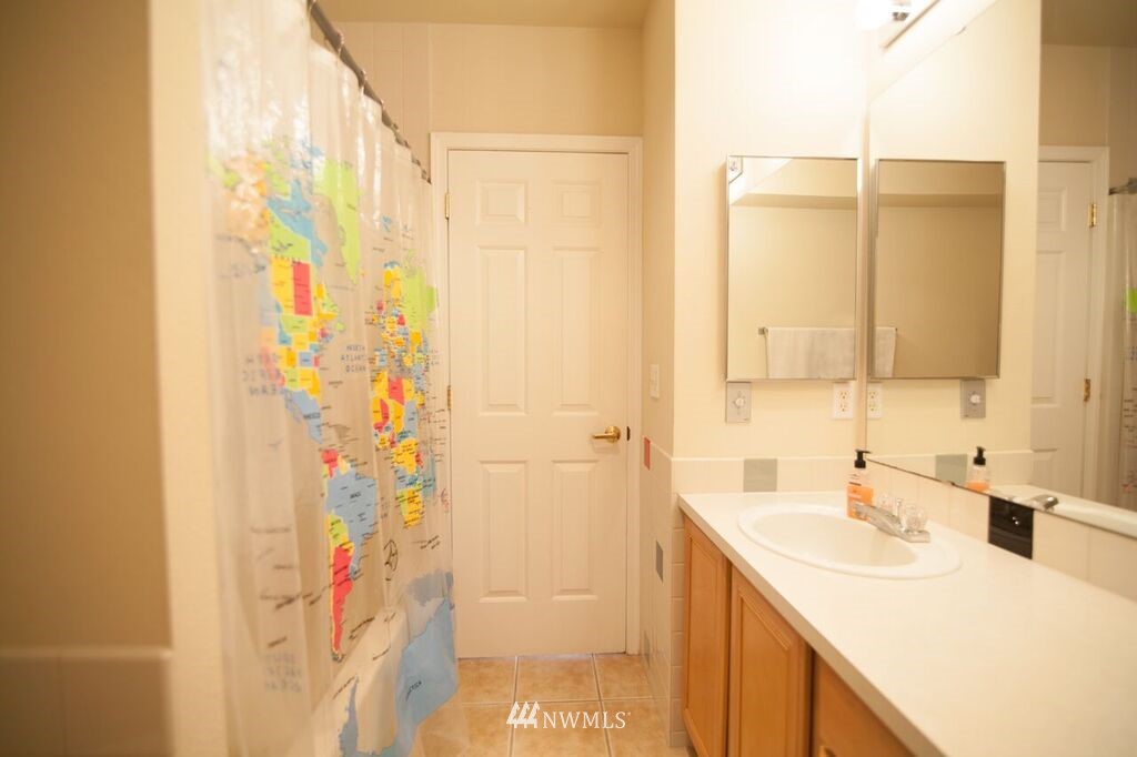 475 Queen Avenue Northeast, Unit 101 Renton, WA 98056 - Photo 10 of 22 Gallery Image 10