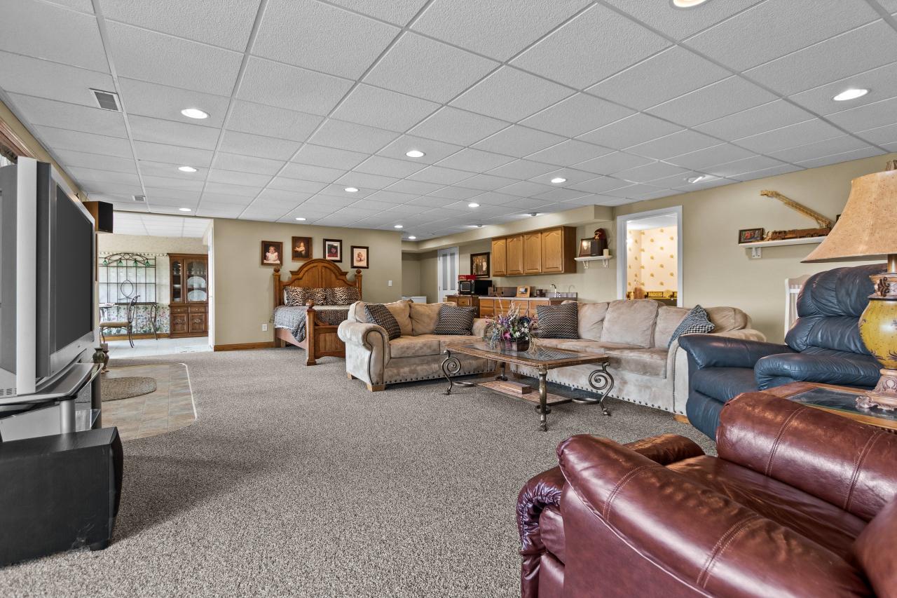 4255 Other Appleton, WI 54913 - Photo 17 of 54 Gallery Image 17
