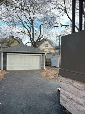 $824,900 | 61 7th Avenue, La Grange, IL 60525